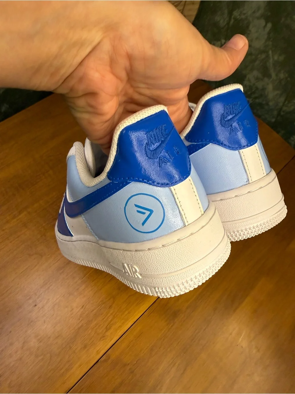 Nike Air Force 1 Size 7.5 DD8959-100